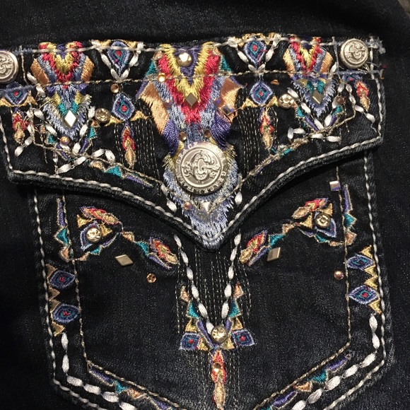 Grace in LA Capris - Picture 5 of 8